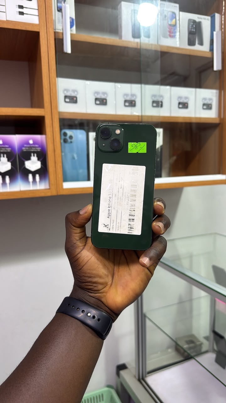 iPhone 13